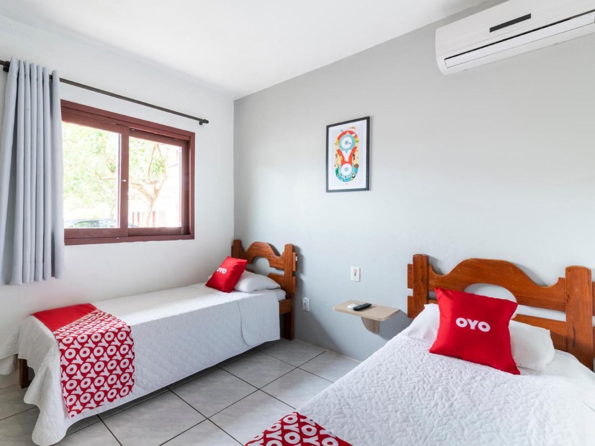 Oyo Portal Torres Hotel Passo de Torres Eksteriør bilde