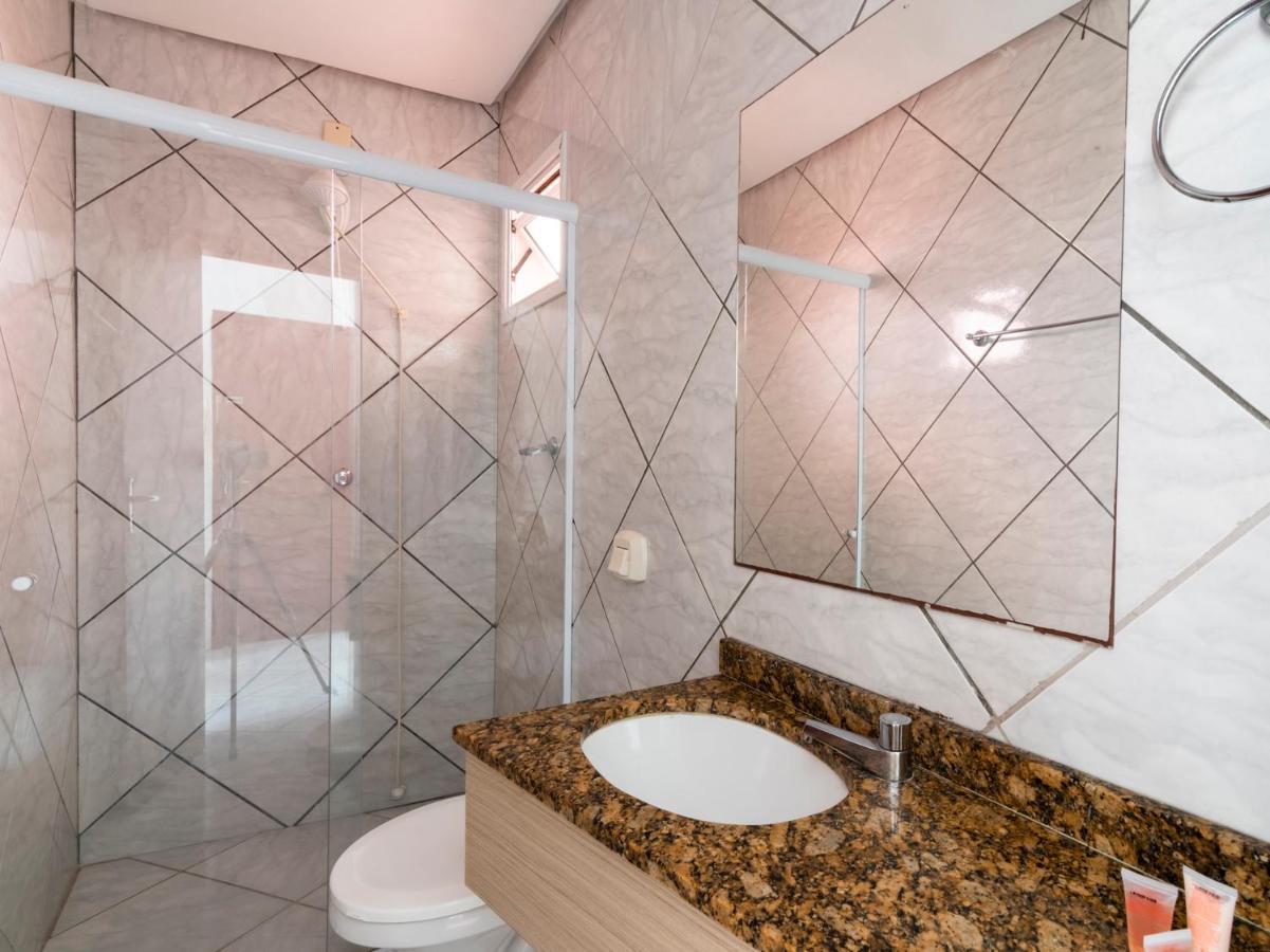 Oyo Portal Torres Hotel Passo de Torres Eksteriør bilde